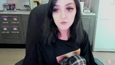 Lina 3  1715622743 online show from 09.10.25