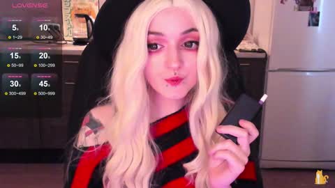 Lina 3  1715622743 online show from 10.28.25