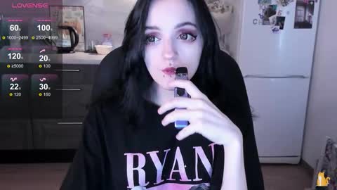 Lina 3  1715622743 online show from 03.25.26