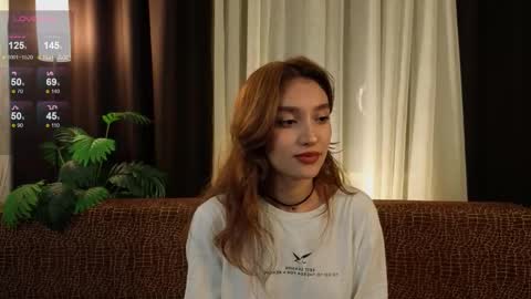 Lina online show from 09.13.25