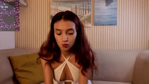 Snapshot of linaage chatting on 05.24.26 Lina online show from 05.24.26