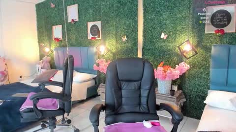 Lina  online show from 09.15.25