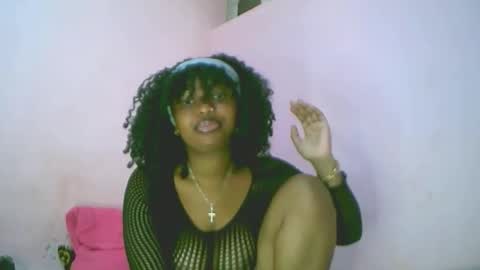 Snapshot of linah1123 chatting on 10.05.25 linah1123 online show from 10.05.25