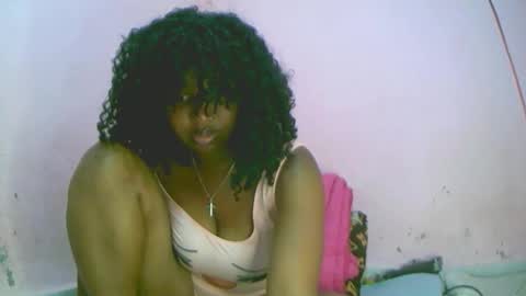 Snapshot of linah1123 chatting on 10.10.25 linah1123 online show from 10.10.25