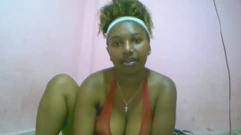 Snapshot of linah1123 chatting on 10.20.25 linah1123 online show from 10.20.25