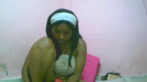 Snapshot of linah1123 chatting on 10.23.25 linah1123 online show from 10.23.25