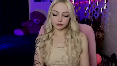 I am Lina online show from 04.04.26