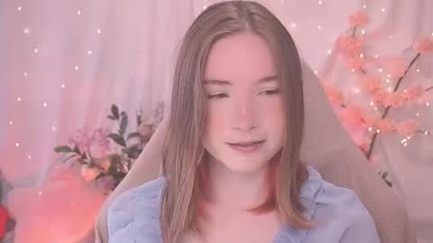 Snapshot of linalyy chatting on 09.21.25 Lina online show from 09.21.25