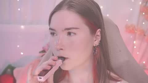 Snapshot of linalyy chatting on 09.26.25 Lina online show from 09.26.25