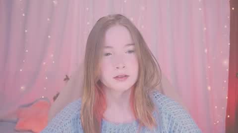 Snapshot of linalyy chatting on 01.12.26 Lina online show from 01.12.26