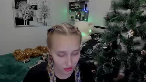 Lina online show from 12.14.24