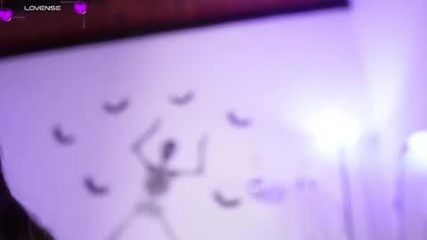 Lincy Rios  online show from 10.18.25