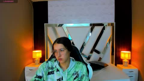  Linda  online show from 11.16.25