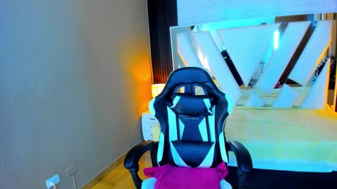  Linda  online show from 01.14.26