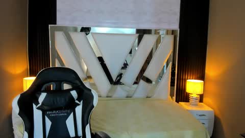  Linda  online show from 02.14.26