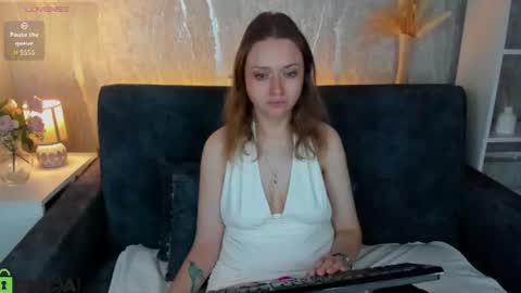Snapshot of linda__bryant chatting on 06.22.26 Linda GMT2 Mon Tu Fri Sa Su 0300am-1000 am online show from 06.22.26