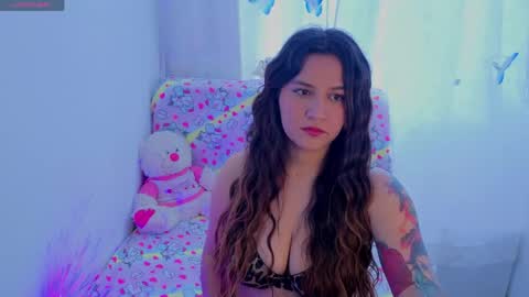 Snapshot of linda_bellucci374516 chatting on 04.19.26 Linda online show from 04.19.26
