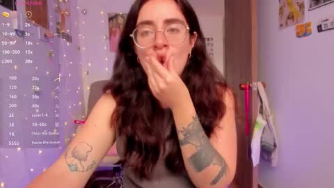 Giggles  online show from 10.21.25