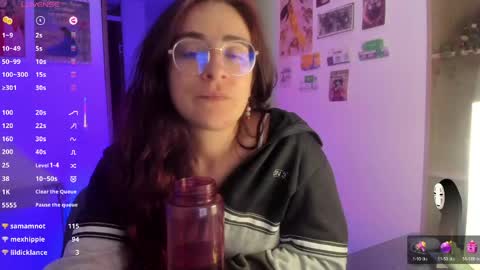 Snapshot of linda_giggle chatting on 05.29.26 Giggles online show from 05.29.26