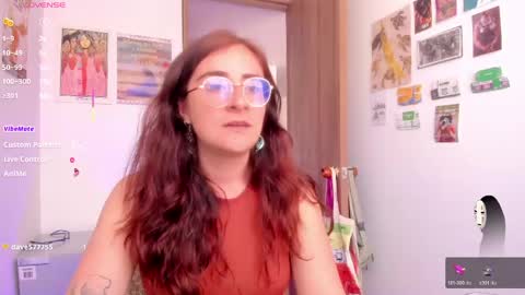 Snapshot of linda_giggle chatting on 06.01.26 Giggles online show from 06.01.26