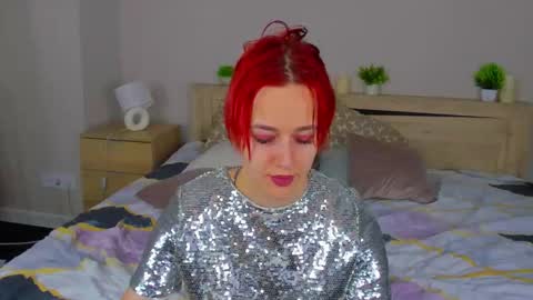 Snapshot of linda_jonys chatting on 02.05.26 Linda online show from 02.05.26