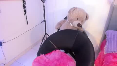 Snapshot of linda_milleer_ chatting on 05.12.26 Lindaa maria online show from 05.12.26