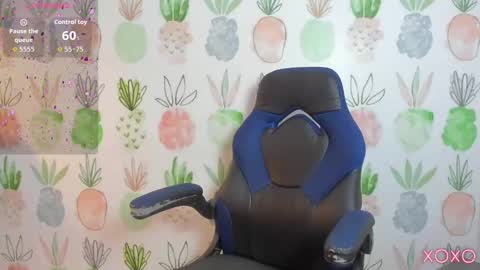 Snapshot of linda_rios_ chatting on 09.17.25 L I N D A online show from 09.17.25