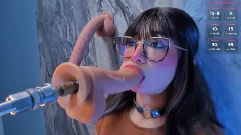 linda_sofi__ online show from 05.31.26