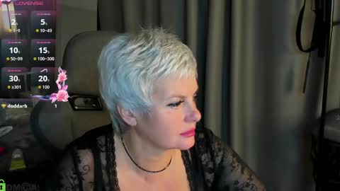 Snapshot of linda_zefir chatting on 05.16.26 Linda Zefir online show from 05.16.26