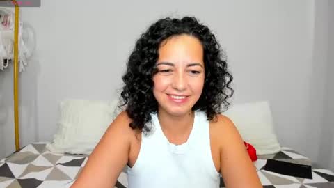 Snapshot of lindainsatiable chatting on 06.29.26 Linda online show from 06.29.26