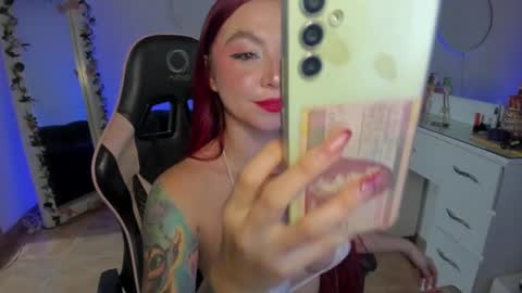 Lindsay    online show from 01.07.25