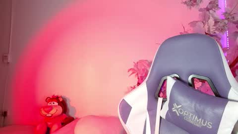 LINDSEYFERRER online show from 01.13.26