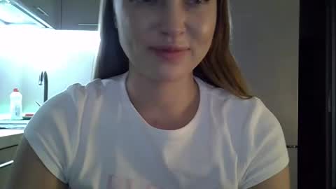 Anna online show from 10.28.25