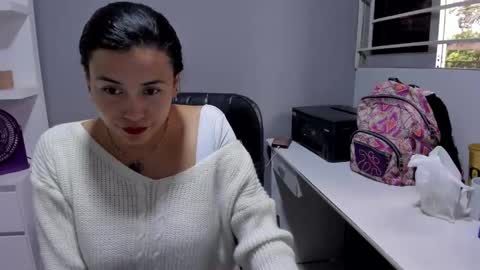 Snapshot of lindsy31 chatting on 10.17.25 Lindsy online show from 10.17.25