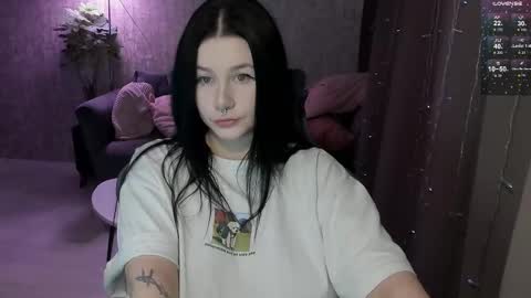 Snapshot of line_green chatting on 02.04.26 Lina online show from 02.04.26