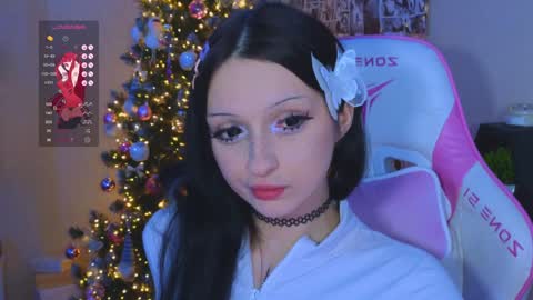 Lina online show from 12.26.24