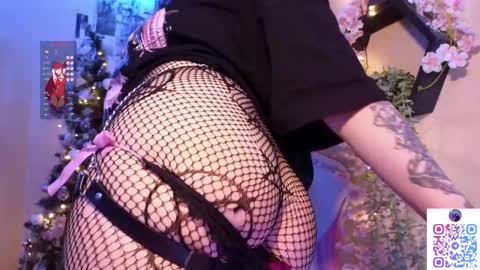 Lina online show from 02.17.25