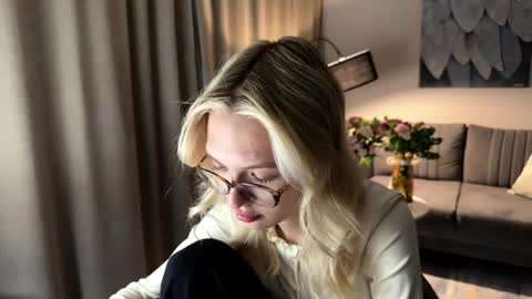 Emma online show from 04.23.26