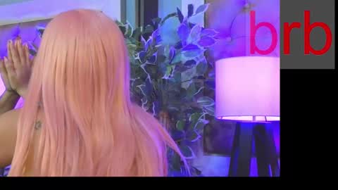 Snapshot of linoshka_1 chatting on 03.12.25 Luciana online show from 03.12.25