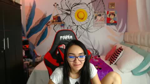 LinzyBaner online show from 02.14.25