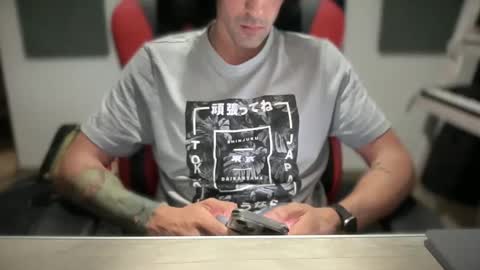 lion_hotty online show from 10.13.25