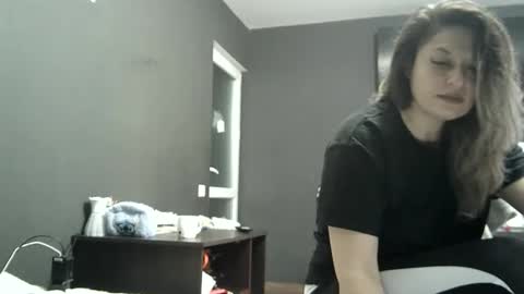 lionessmom online show from 04.25.26