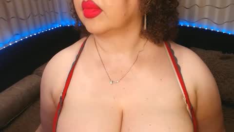 Snapshot of lipsaddiction chatting on 05.31.26 LIpsAddiction online show from 05.31.26