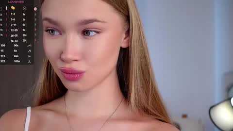 Lina online show from 03.12.25