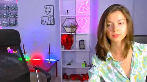 Snapshot of lira_lune chatting on 09.19.25 lira li online show from 09.19.25