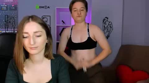 Snapshot of lira_lune chatting on 10.03.25 lira li online show from 10.03.25