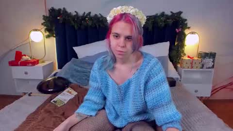 Snapshot of lirabelles chatting on 01.13.26 hello Ill be waiting for you during these hours tue 10am-5pm wed 3am-5pm thu 3am-5pm fri 3am-10am sat 10am-5pm sun 3am-1GMT online show from 01.13.26