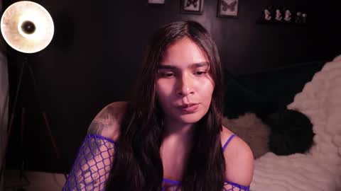 Snapshot of lireesa chatting on 12.01.25 Lire online show from 12.01.25