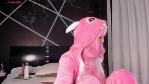 Snapshot of liriacataleya chatting on 02.03.25 Liria online show from 02.03.25