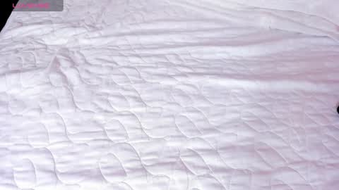 Snapshot of liriacataleya chatting on 02.22.25 Liria online show from 02.22.25